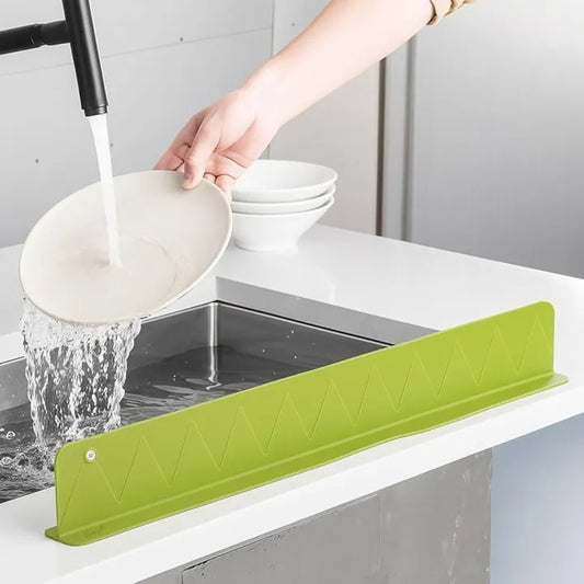Kitchen Sink Splash Guard – Flexible Silicone